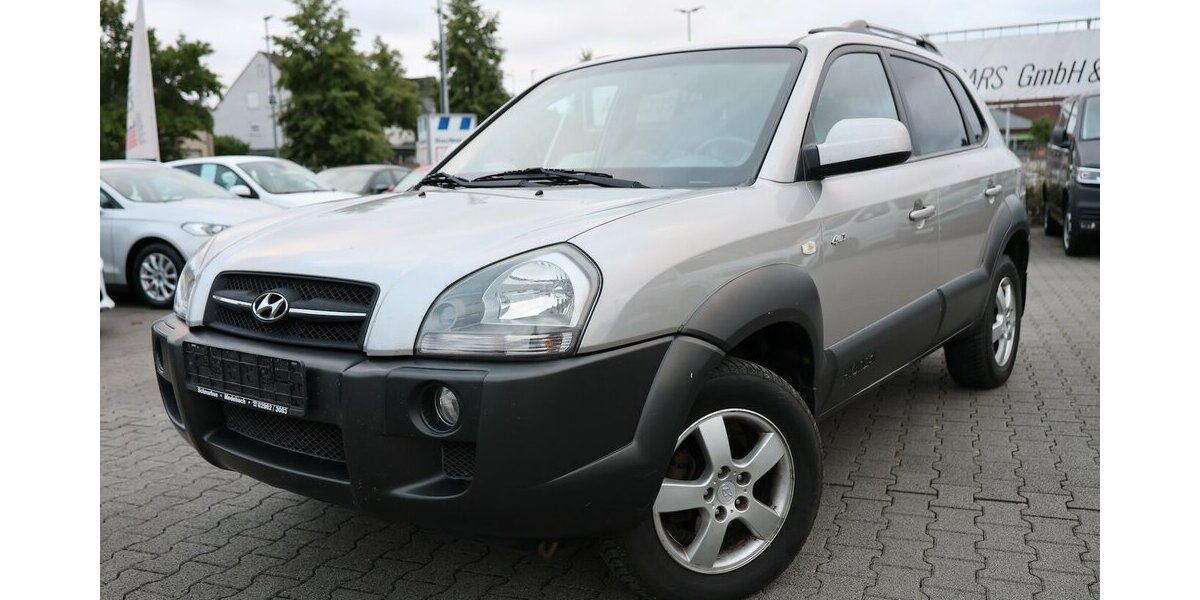 Hyundai Tucson 2.0 CRDi GLS AWD / TÜV-AU BIS 02.2027 / 100.000 km 3.502 &euro; Hamm 59077