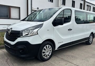 Renault Trafic 299.800 km 10.472 &euro; Berlin 12681