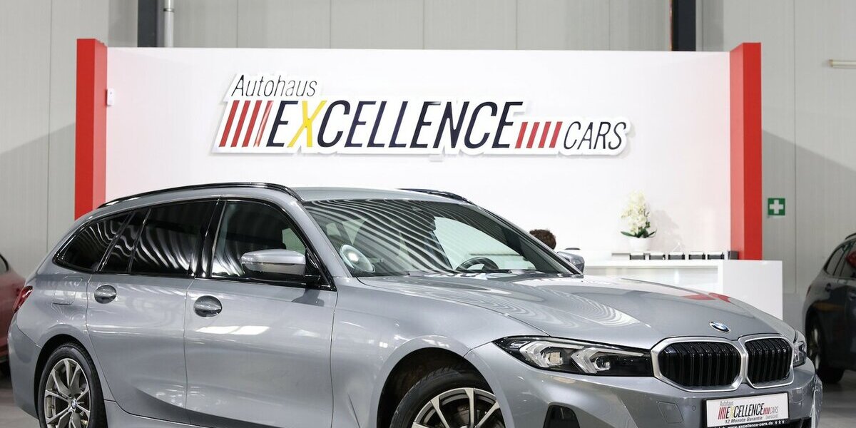 BMW 318d Touring ADVANTAGE CURVED+NAVI, LEDER, LED 67.000 km 26.577 &euro; Hamm 59077
