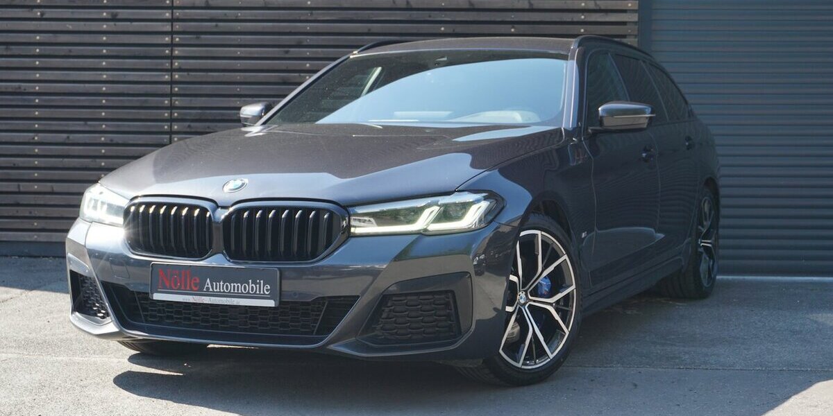BMW 520d M-Sport Pro Leder Kamera LED ComfortSitz 99.895 km 31.900 &euro; Wuppertal 42327