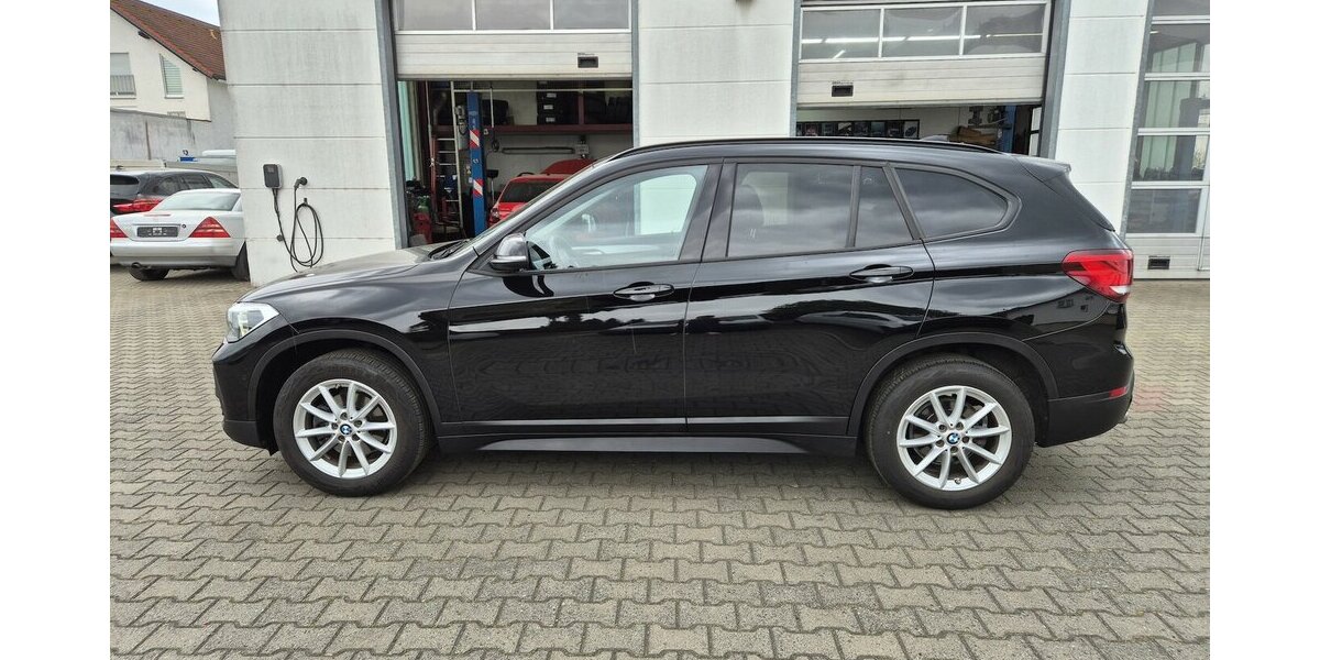 BMW X1 sDrive 18 i Advantage Automatic,Navi 68.650 km 21.390 &euro; Rodgau 63110