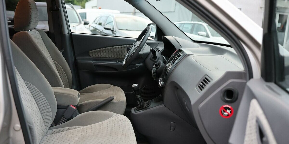 Hyundai Tucson 2.0 CRDi GLS AWD / TÜV-AU BIS 02.2027 / 100.000 km 3.502 &euro; Hamm 59077