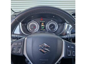 Suzuki Vitara 1.4 Boosterjet Hybrid Comfort + SHINKAI 53.235 km 19.450 &euro; Obrigheim-Asbach 74847