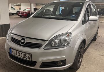 Opel Zafira 185.000 km 4.300 &euro; München 81737