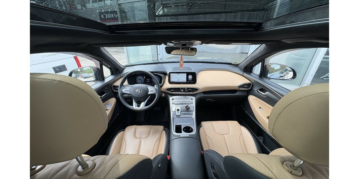Hyundai Santa Fe Signature Hybrid 4WD 360°/PANO/MEMORY 34.410 km 37.900 &euro; Villingen-Schwenningen 78054