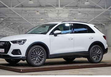Audi Q3 6.800 km 42.480 &euro; Michelstadt 64720