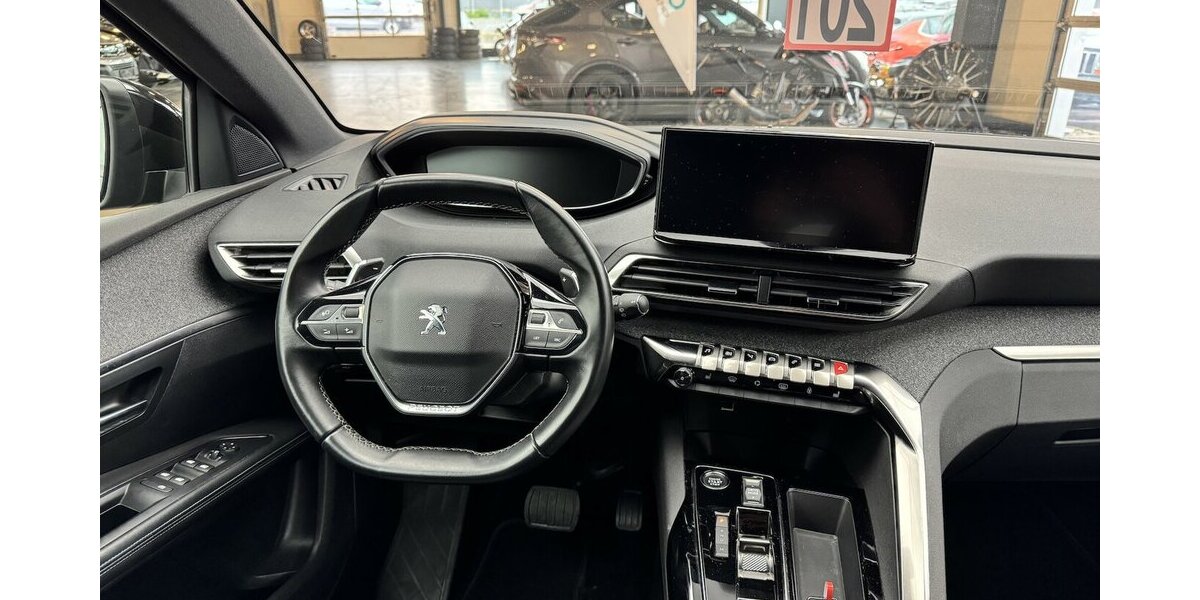 Peugeot 5008 Blue HDI 130 Allure Pack 1.Hand Carplay 52.400 km 22.160 &euro; Lich 35423