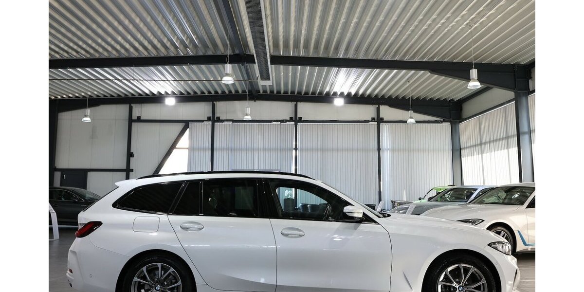 BMW 318d Touring SPORT WHITE & BROWN / CURCED, LED 100.000 km 25.221 &euro; Hamm 59077