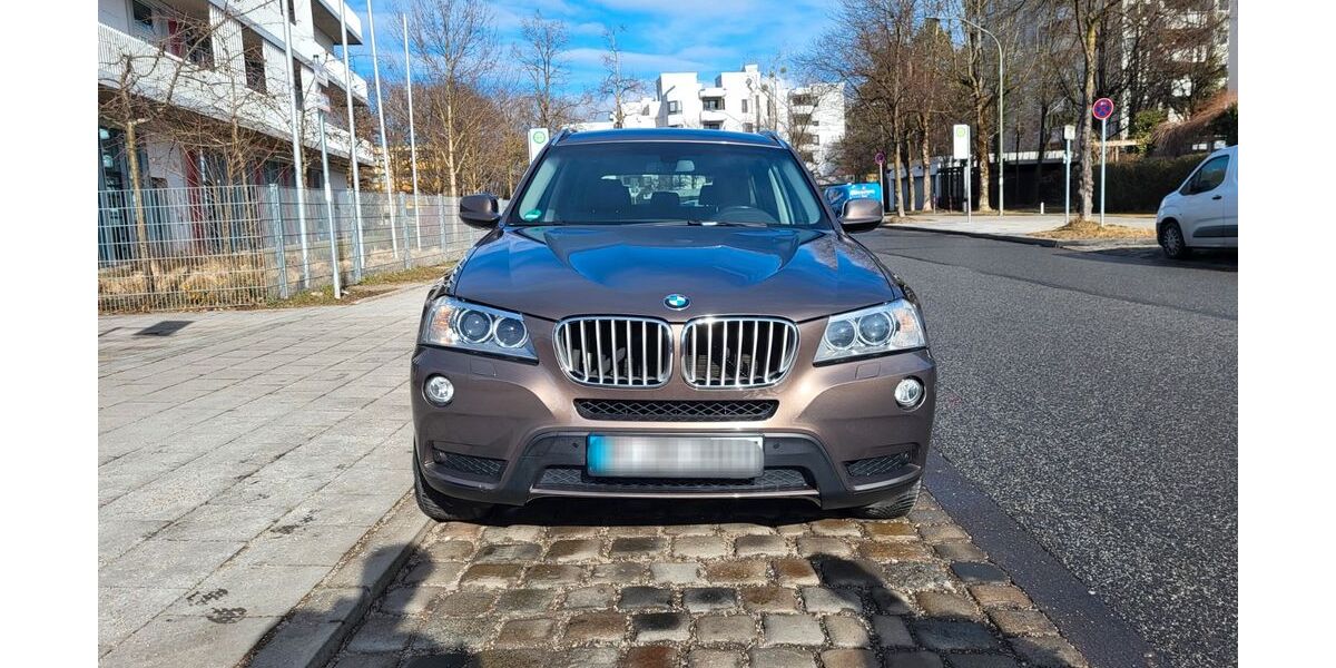 BMW X3 150.000 km 12.100 &euro; München 81243