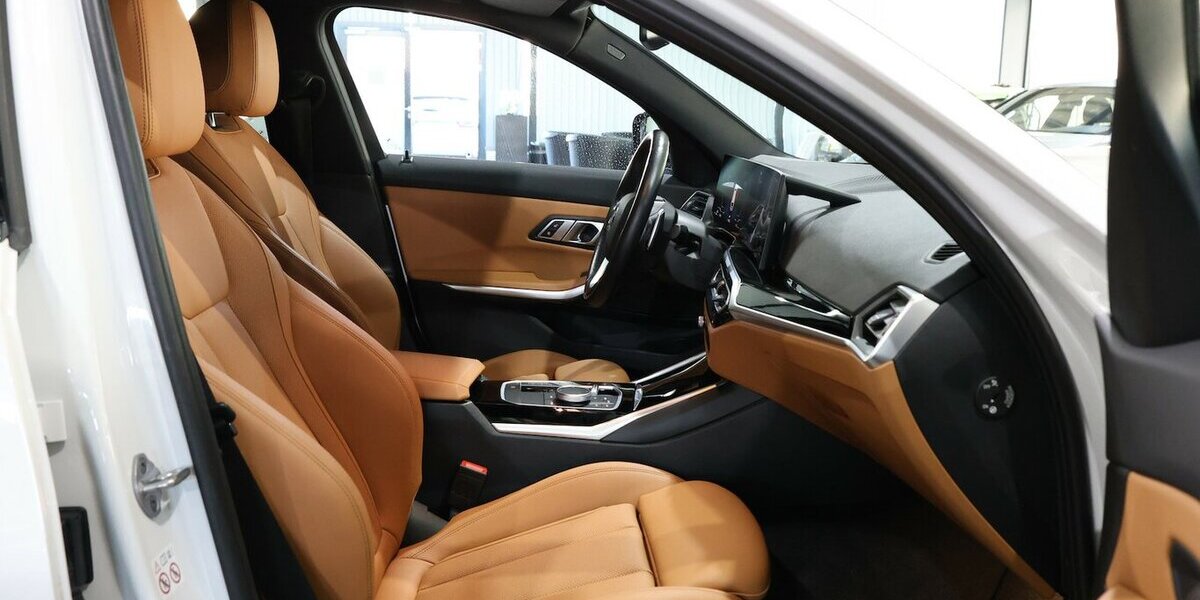 BMW 318d Touring SPORT WHITE & BROWN / CURCED, LED 100.000 km 25.221 &euro; Hamm 59077