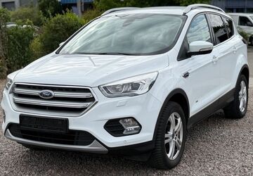 Ford Kuga 80.000 km 14.499 &euro; Dreieich 63303