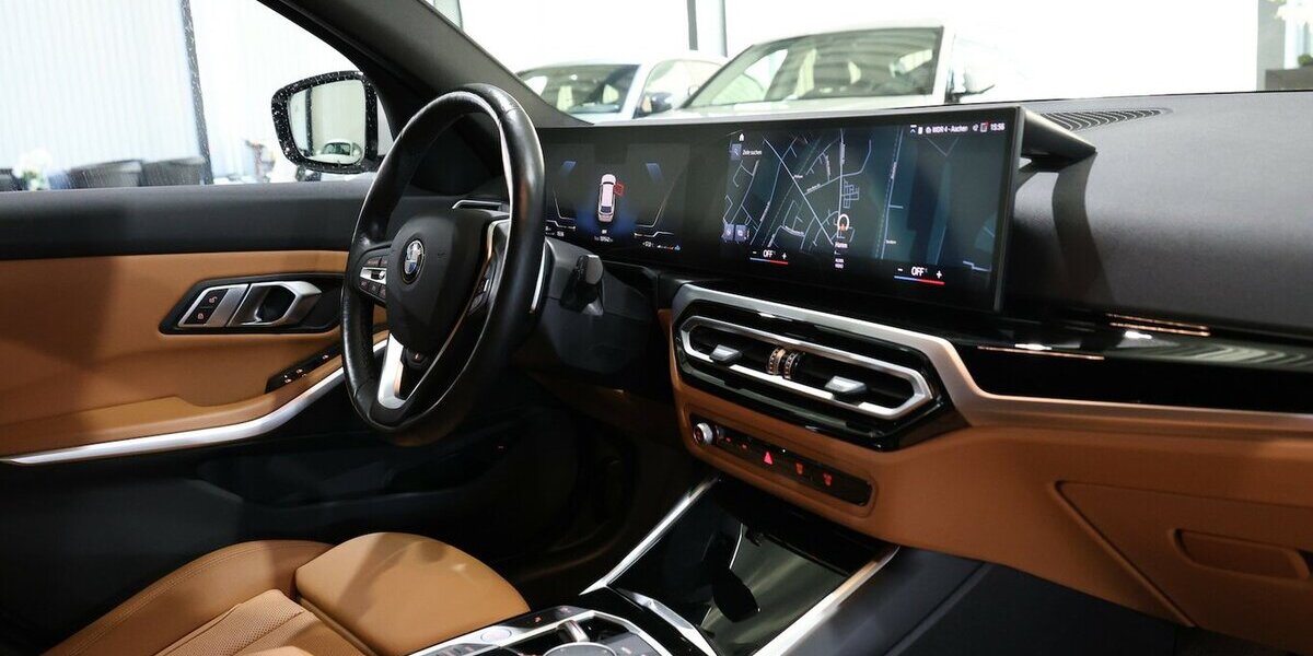 BMW 318d Touring SPORT WHITE & BROWN / CURCED, LED 100.000 km 25.221 &euro; Hamm 59077