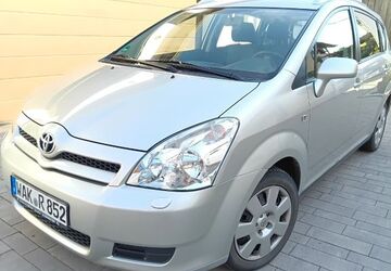 Toyota Corolla Verso 83.500 km 6.999 &euro; Unterellen 99834