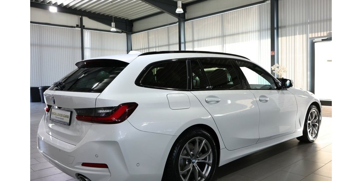 BMW 318d Touring SPORT WHITE & BROWN / CURCED, LED 100.000 km 25.221 &euro; Hamm 59077