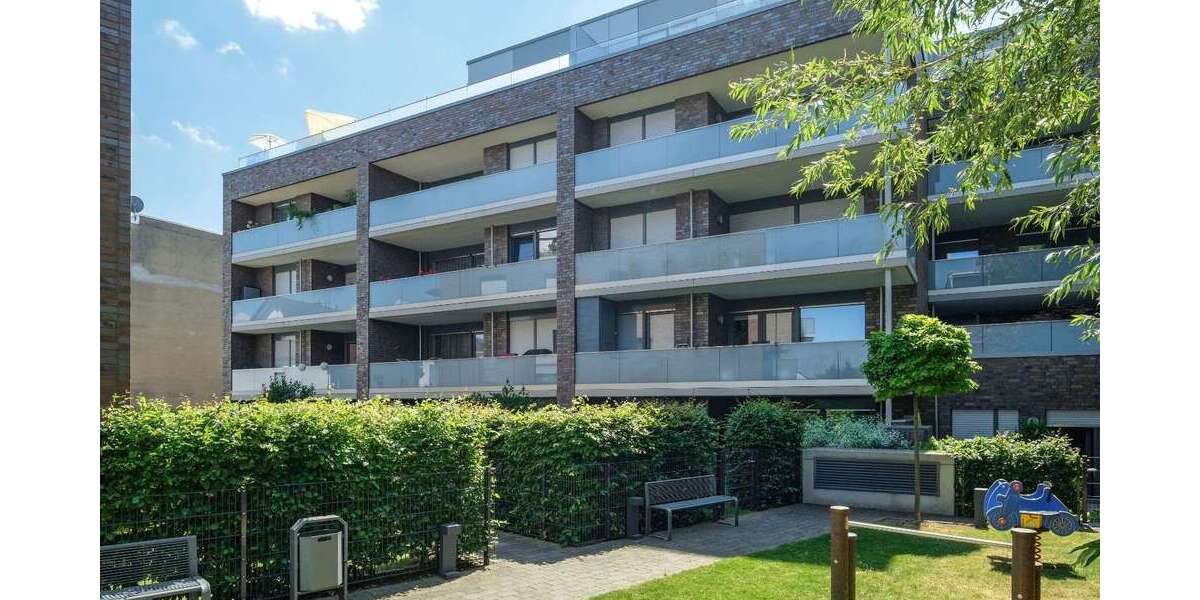 Etagenwohnung Langenfeld (Rheinland) - 4 Zimmer, 140 m&sup2;, 1.925&euro; | Angebot:27313315