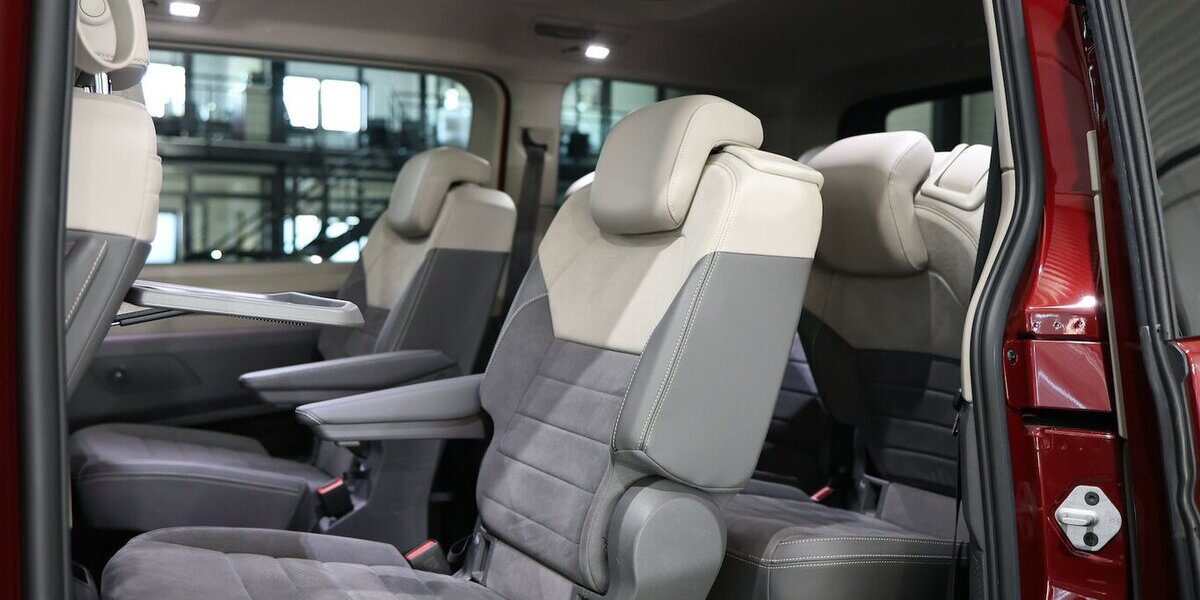 VW T7 Multivan 1.4 TSI EHYBRID ENERGETIC / 7-SITZER 58.000 km 46.444 &euro; Hamm 59077