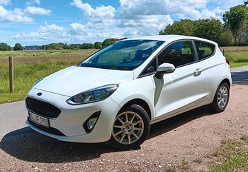 Ford Fiesta 69.000 km 8.000 &euro; Schleswig 24837