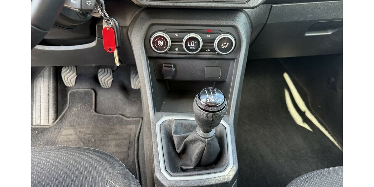 Dacia Sandero III Expression / Sitzheizung / DAB+ 23.900 km 14.490 &euro; Donauwörth 86609