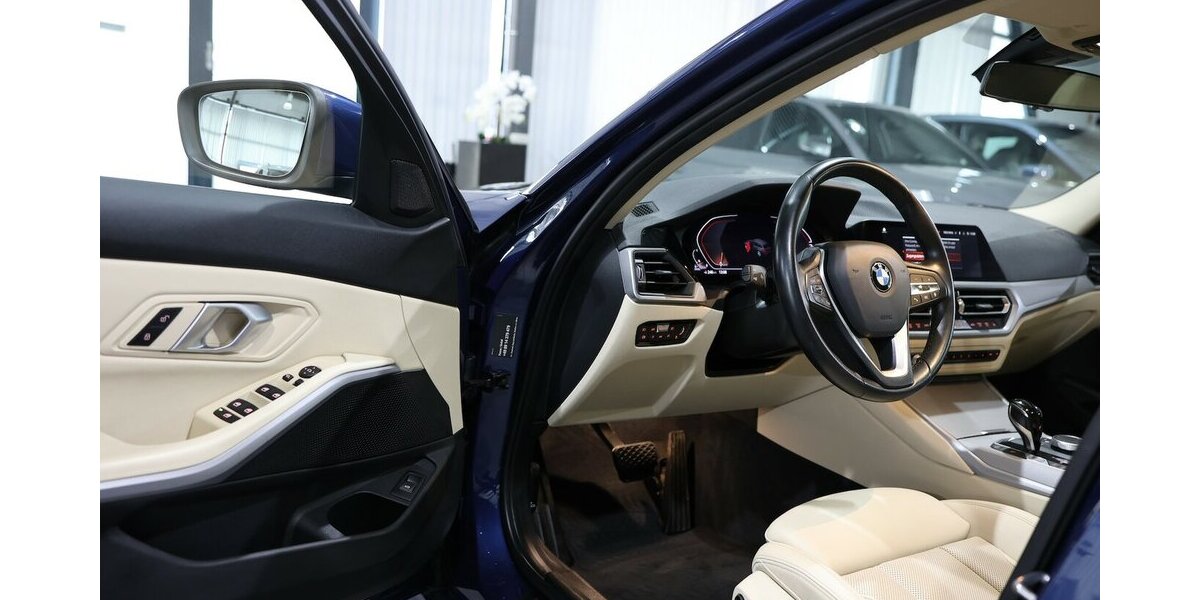 BMW 320d Touring SPORT BLUE & BEIGE / PANORAMA, LED 115.000 km 23.221 &euro; Hamm 59077