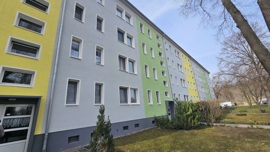 Etagenwohnung Braunsbedra Neumark - 4 Zimmer, 77 m&sup2;, 542&euro; | Angebot:27263732