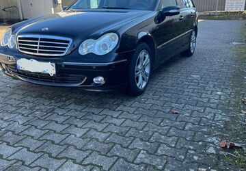 Mercedes-Benz C 220 312.500 km 2.650 &euro; Vaihingen Enz 71665