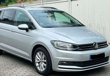 VW Touran 129.000 km 14.500 &euro; Neuss 41460