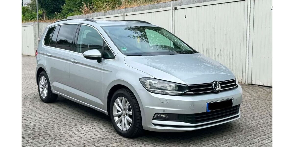 VW Touran 129.000 km 14.500 &euro; Neuss 41460