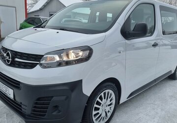 Opel Zafira Life Edition M Vivaro 9-Sitzer Automatik 87.900 km 26.900 &euro; Garrel 49681