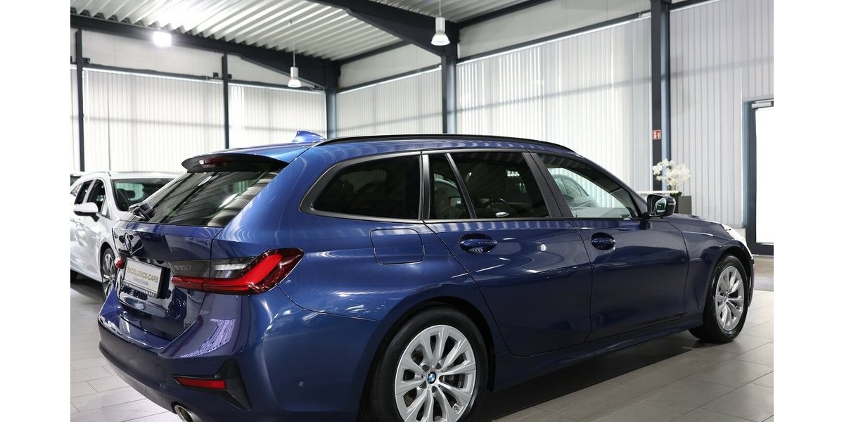 BMW 320d Touring SPORT BLUE & BEIGE / PANORAMA, LED 115.000 km 23.221 &euro; Hamm 59077