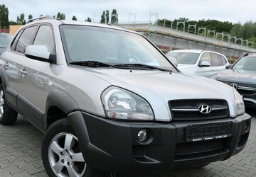 Hyundai Tucson 2.0 CRDi GLS AWD / TÜV-AU BIS 02.2027 / 100.000 km 3.502 &euro; Hamm 59077