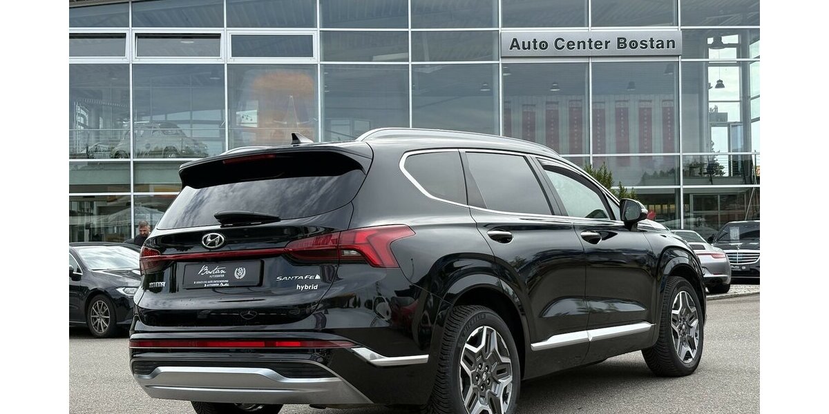 Hyundai Santa Fe Signature Hybrid 4WD 360°/PANO/MEMORY 34.410 km 37.900 &euro; Villingen-Schwenningen 78054